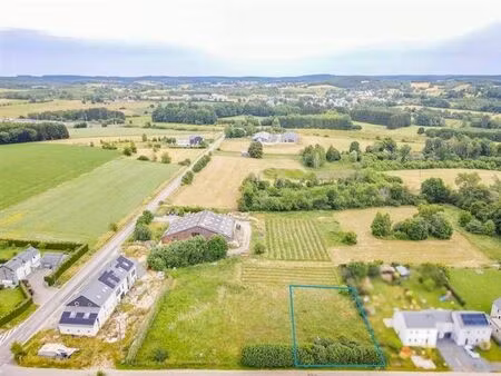à 18 minutes du grand-duché de luxembourg  parcelle à bâtir