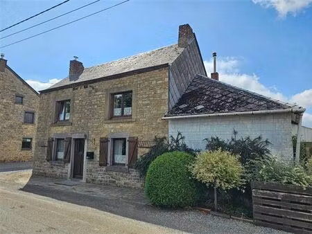 maison à rénover - 2 chambres- jardin et garage