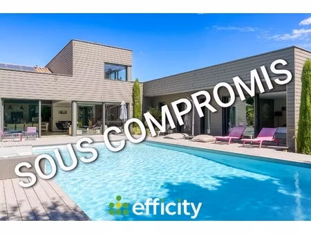 maison 10 pièces - 385 m²