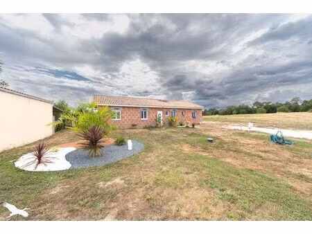 vente maison 6 pièces 121 m² saint-martin-de-coux (17360)