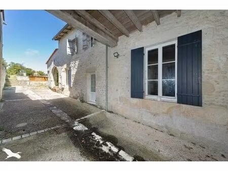 vente maison 5 pièces 177 m² saint-ciers-du-taillon (17240)