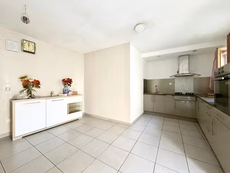 vente maison de village beauvoisin 30640 - - surface privée