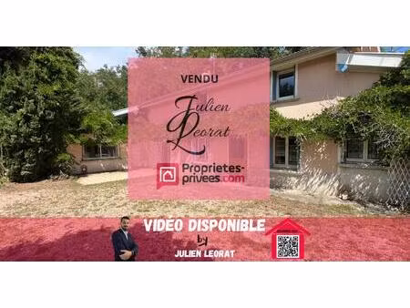 maison indépendante avec terrain et dépendances à lapeyrouse-mornay