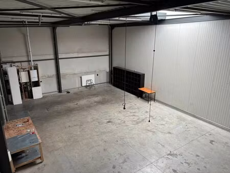 surface industrielle à louer à remise 13 hamont (rbu03055)