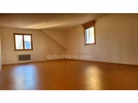 location appartement 3 pièces 92 m² à péaule (56130)
