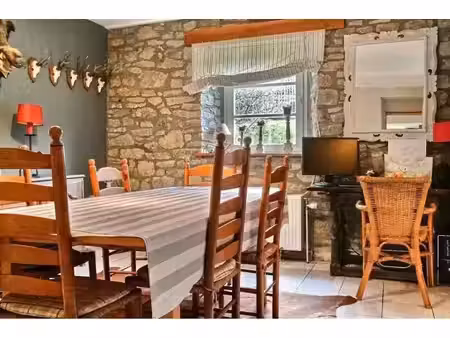fermette à vendre avec jardin et 5 chambres   bande (vbd07680)
