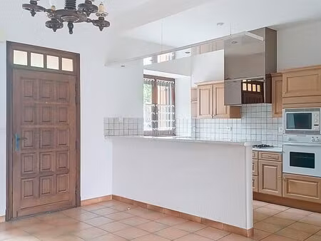 maison de village avec garage