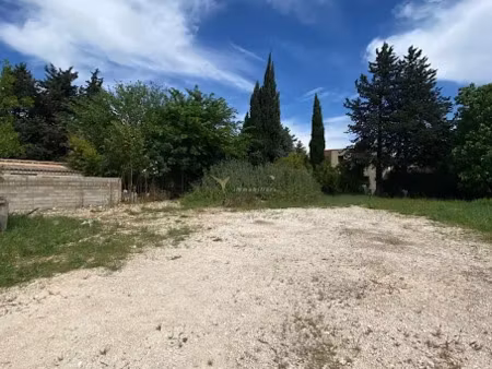location terrain 835 m² à avignon (84000)  1 245 €