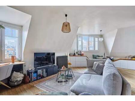 paris xve - rue edmond roger - square violet.