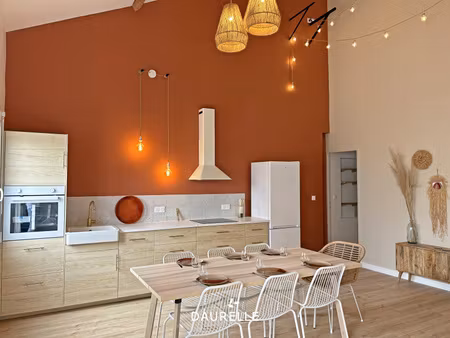 en location à mollégès  beau t3 meublé avec terrasse  garage