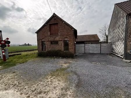 surface commerciale à louer à meslin-l'évêque (vwd14364)