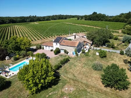 maison de luxe à vendre à pellegrue