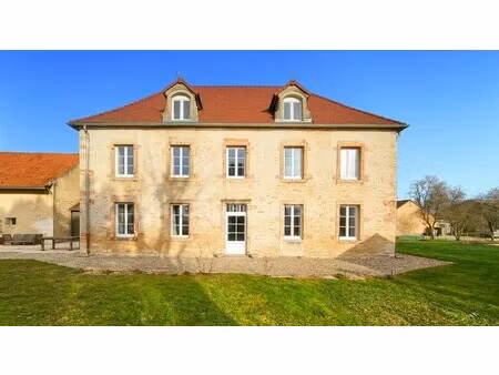 maison de luxe à vendre à beire-le-fort