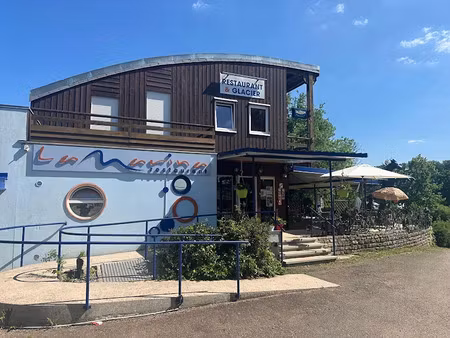 vente locaux professionnels à corre (70500)  420 000 €