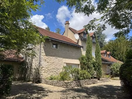 secteur villeneuve - propriété de caractère avec dépendances