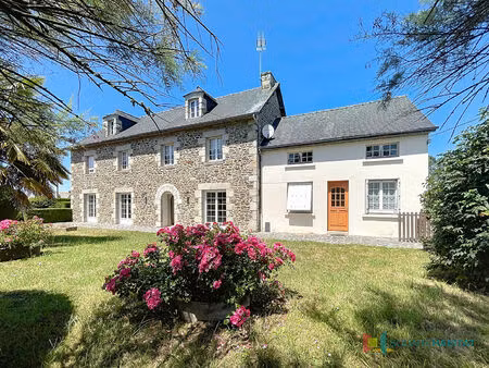 propriété à vendre à pleslin-trigavou: 2 maisons + hangar