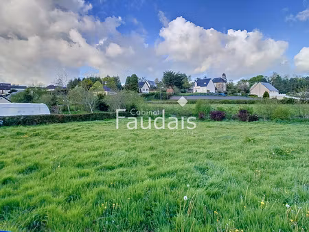 terrain à 2 minutes du centre ville