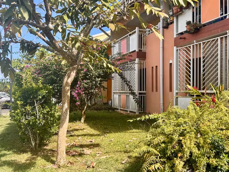 a vendre en exclusivité - appartement t3 avec jardin dans ré