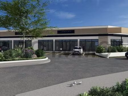 local d'activités à vendre