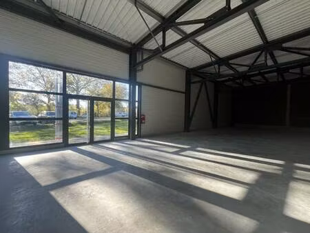 local commercial à louer