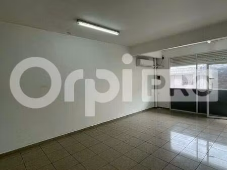 local commercial à louer