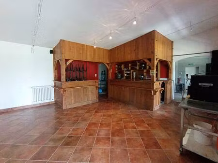 local d'activités à vendre