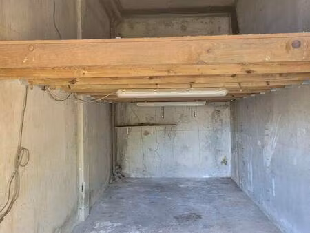 garage/stationnement à vendre