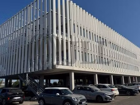 jll bureaux marseille