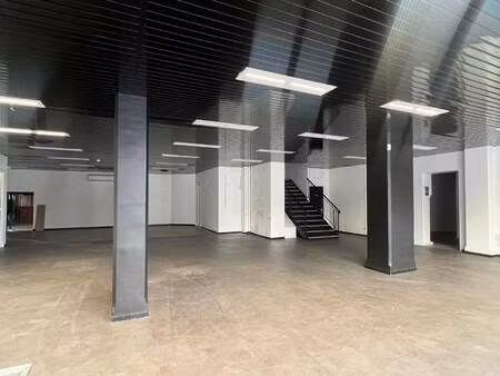 local commercial à louer