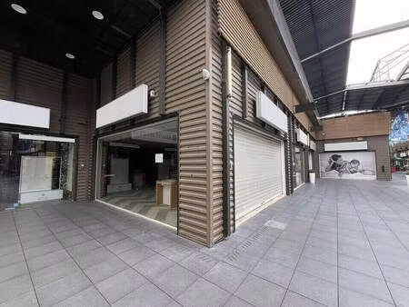 local commercial à louer