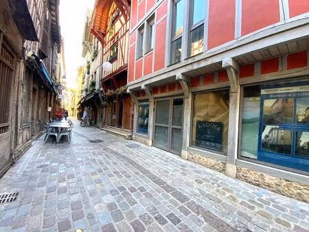 local commercial à louer