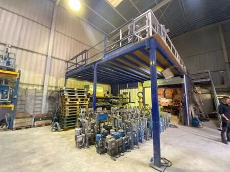 local d'activités à louer