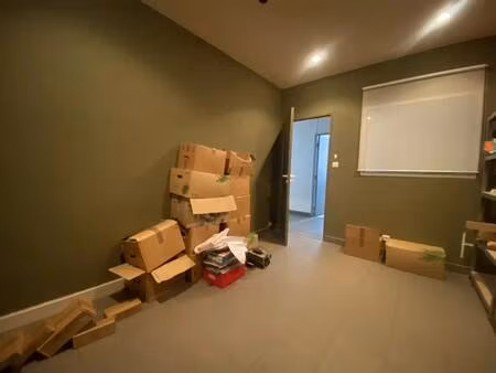 local d'activités à louer