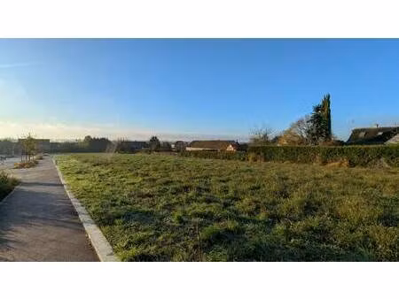 terrain constructible viabilisé à vendre