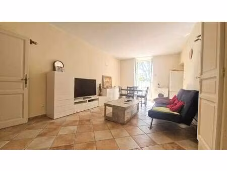 la maison des particuliers