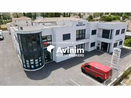 local commercial à vendre