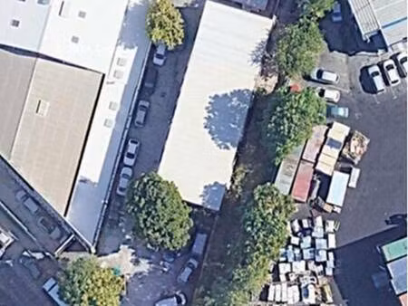 local d'activités à vendre