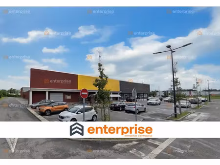 2300 m² local commercial divisible auchan hénin-beaumont