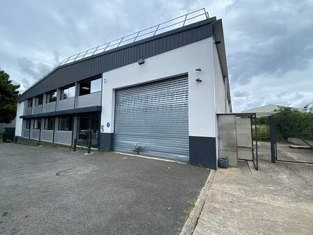 location entrepôt / local d'activités morangis 1 474 m²