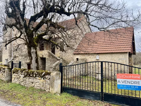 maison en pierre au calme  proche de limogne et martiel