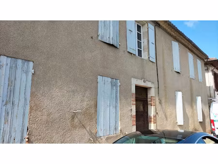 vente maison 8 pièces 190 m² à puycasquier (32120)  155 000 €