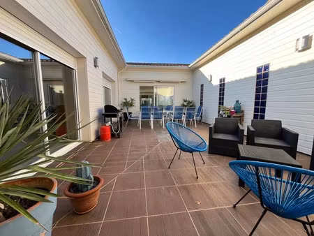 vente maison 6 pièces 141 m² à la rochefoucauld (16110)  286 700 €