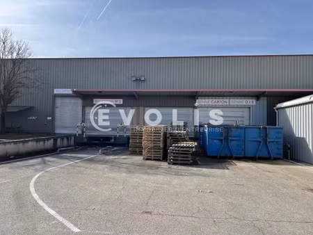 local 3863m² à dagneux