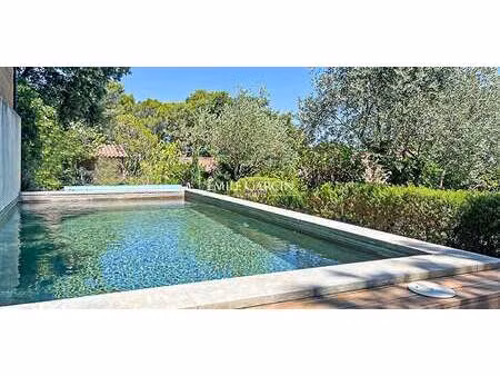 maison avec piscine et jardin villeneuve-les-avignon (30)
