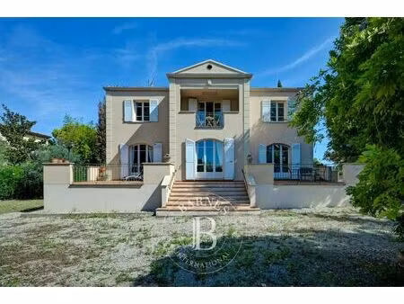 vente maison 9 pièces 250m2 forcalquier (04300) - 750000 € - surface privée