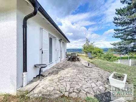 belle maison avec vue
