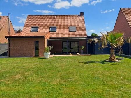 maison 6 pièces  famars