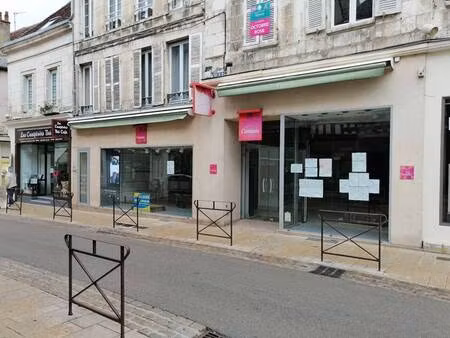 local commercial à louer