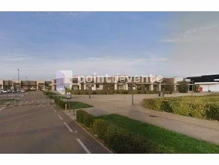 local commercial à louer