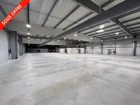 local d'activités à louer